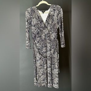Talbots size small woman’s snake print dress